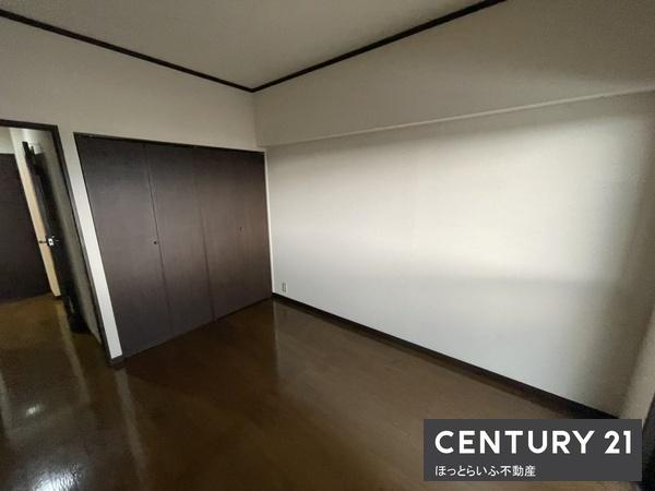 イオンモールまで歩いて5分圏内の中古マンションです