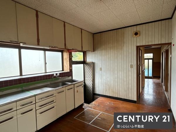 コンパクトな間取りの中古住宅です