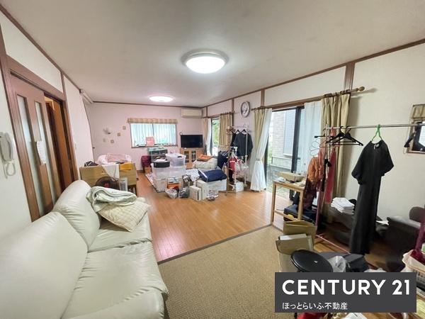 利便性の高い立地が魅力の物件です