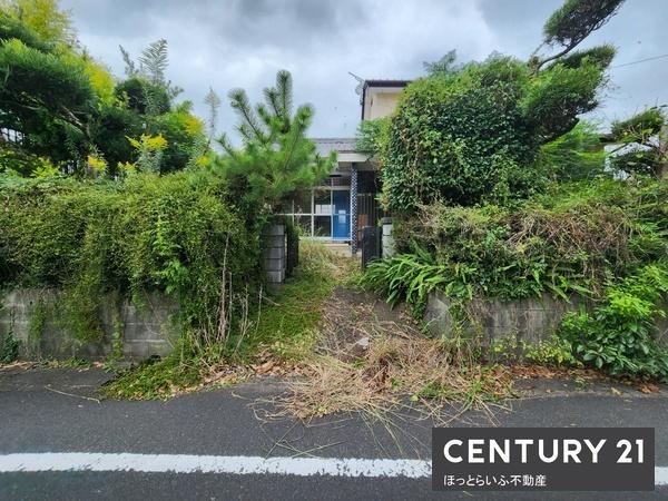 リフォームする、土地として売るどちらでも検討できる物件です