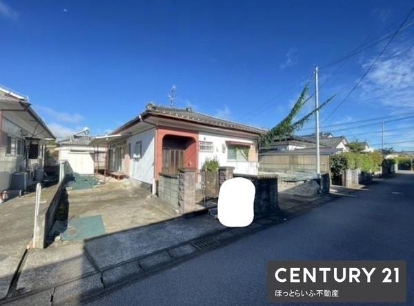 都城市南鷹尾町の中古一戸建て(前面道路含む現地写真)