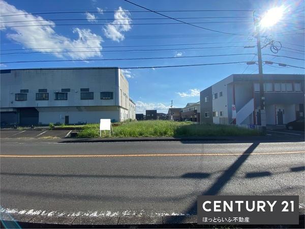 駅まで徒歩約5分の便利な売地です