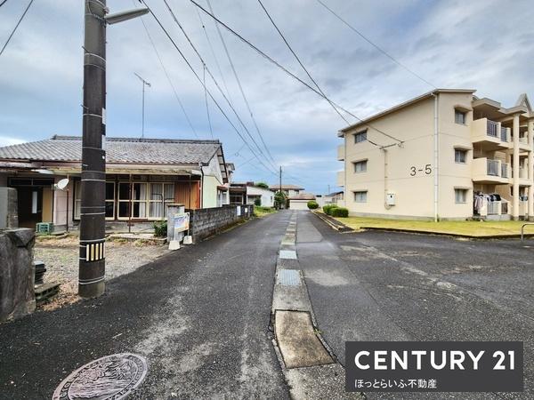 住宅地に６５坪の古屋付き土地が出ました