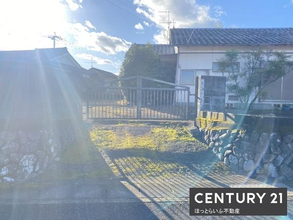 三股駅徒歩15分の落ち着いたエリアの売地です