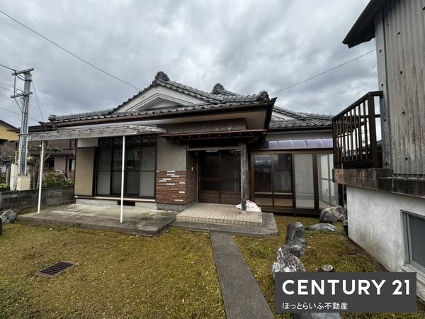 1階建ての4LDKの間取りを備えた物件です