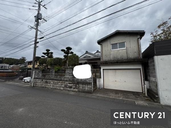 1階建ての4LDKの間取りを備えた物件です