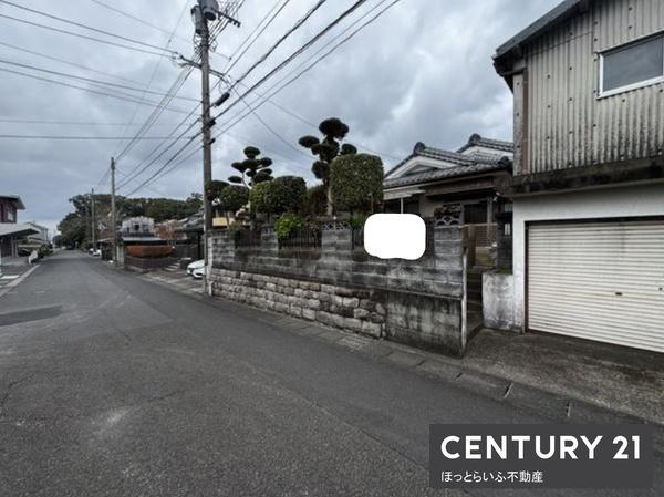 1階建ての4LDKの間取りを備えた物件です