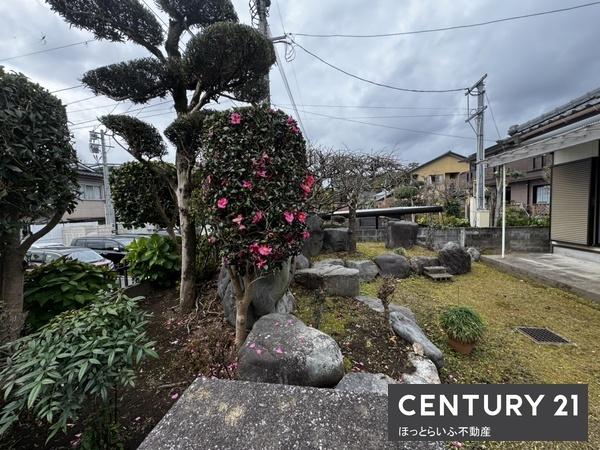 1階建ての4LDKの間取りを備えた物件です