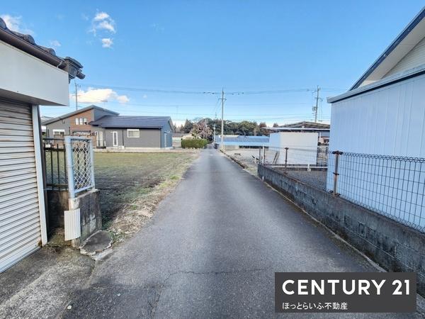 小学校近くに２００坪の土地が出ました