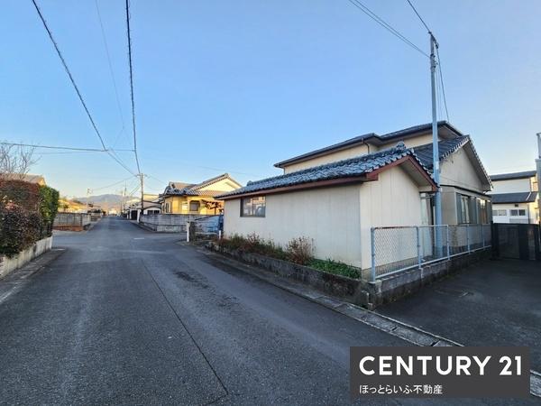三股町稗田の角地に中古付土地が出ました