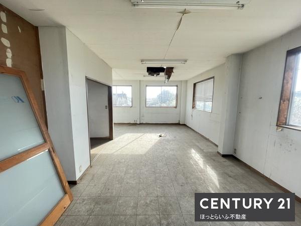 高木町の売倉庫です　鉄骨スレート葺2階建て