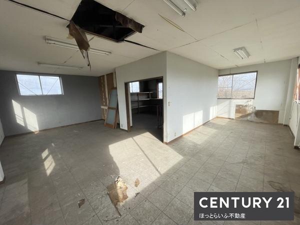 高木町の売倉庫です　鉄骨スレート葺2階建て