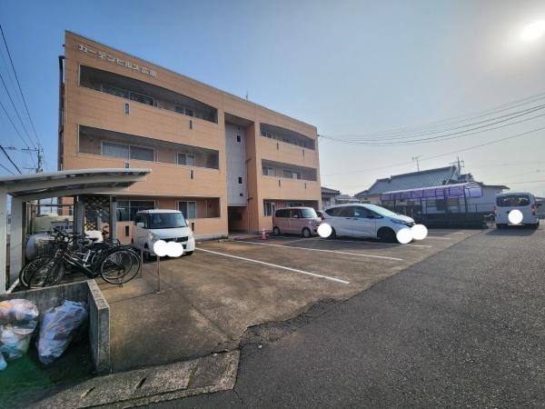 広原町の鉄骨造アパート物件です