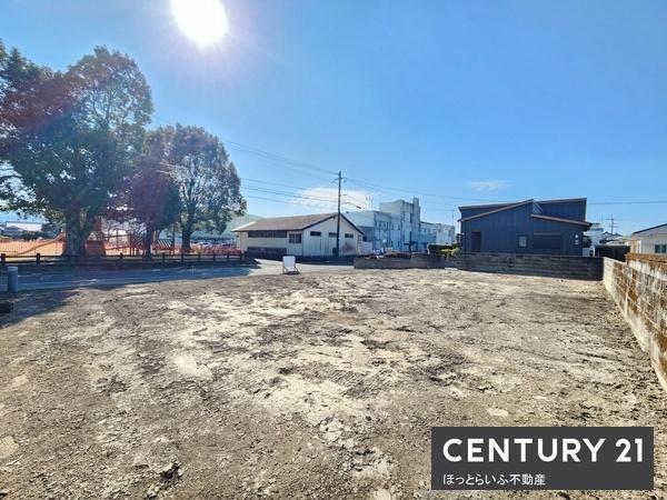 小中学校の近くに90坪の土地が出ました