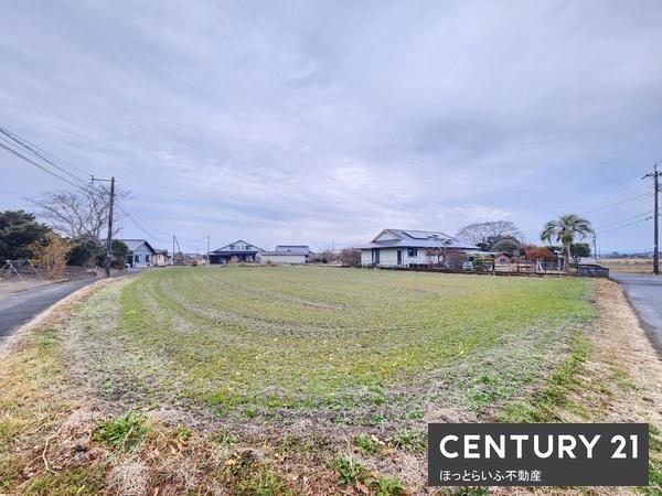 静かな場所に500坪を超える土地が出ました