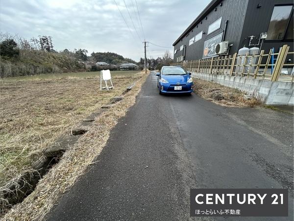 平坦な売地です。南道路に接道良好で設計の自由度あります