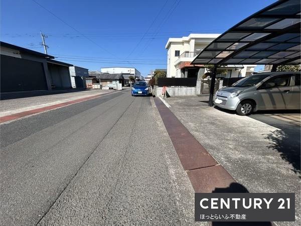 2階建て鉄筋コンクリート造の中古戸建です