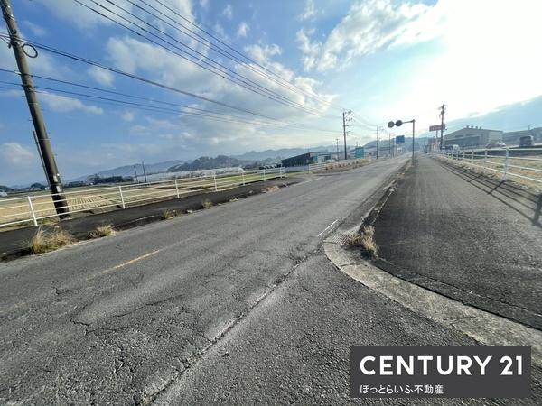 事業用地にオススメ　まとまった土地が登場しました