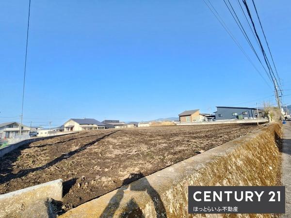 ゆったりとした環境が魅力の平坦地です。