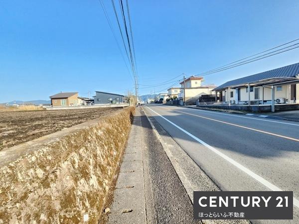 ゆったりとした環境が魅力の平坦地です。
