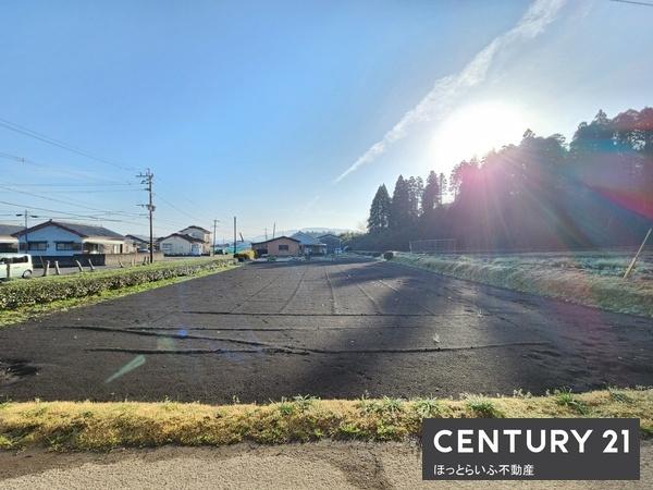 静かな場所にある土地です
