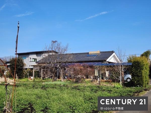 小学校まで徒歩圏内の位置に中古住宅が登場しました