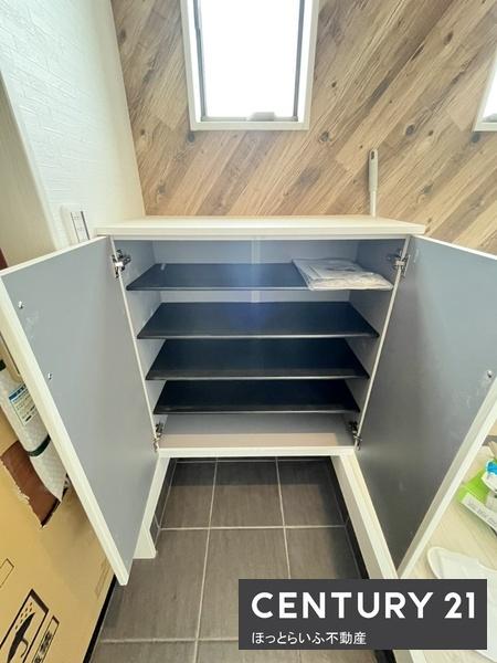 お子様が安心して遊べる庭がついた新築建売です