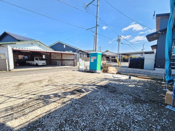 静かな環境でお子様も安心して遊べる二階建ての物件です