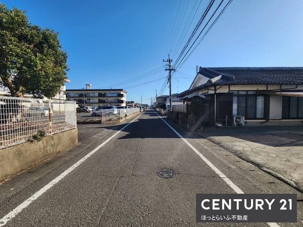 交通量少ない静かな環境にある土地です