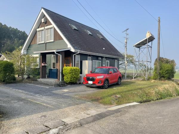 1998年築の2階建て3LDK戸建てです