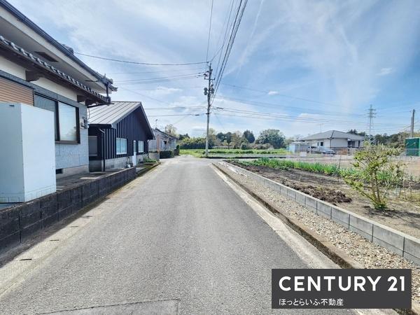 静かな環境にある土地です