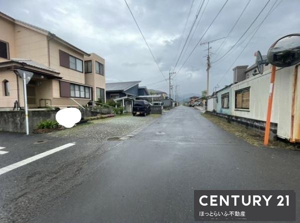 2階建て中古戸建です