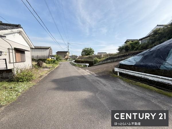 学校まで徒歩圏内　のどかな地域にいちする中古物件です