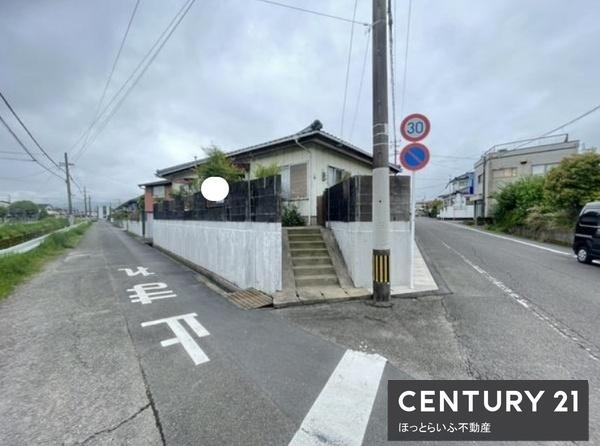 ファミリーにもおすすめ倉庫付きの広々間取り物件です