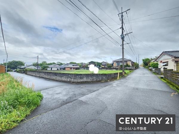角地で日当たり良好　マイホーム建築に適した土地です