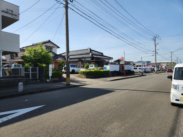 買い物や通院にも便利な立地に中古物件が登場しました