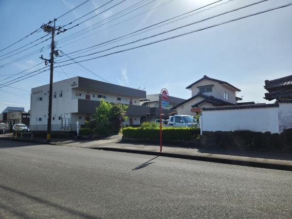 買い物や通院にも便利な立地に中古物件が登場しました