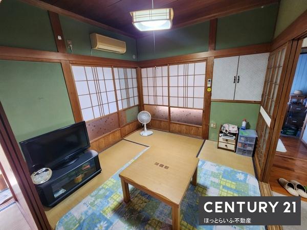 静けさに包まれた田舎暮らし　車庫倉庫付きですぐに使える一邸