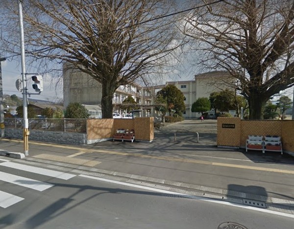 お買い物に便利な立地に新築平屋建てが登場します(都城市立高城小学校)
