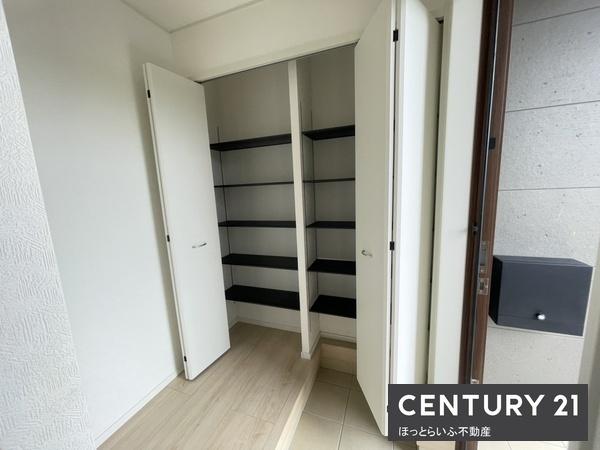 お買い物に便利な立地に新築平屋建てが登場します