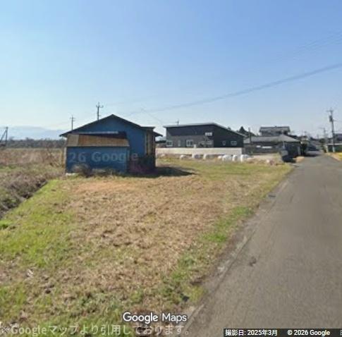 交通アクセス良好で日当たり良好な角地です