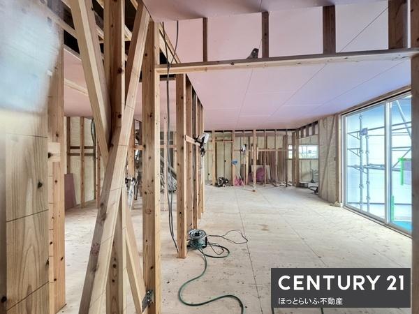 光の差し込む明るい新築建売物件です