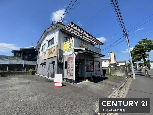 大通りにある視認性の店舗付き土地です