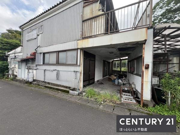 ご家族も安心　小学校すぐ近くに物件が出ました