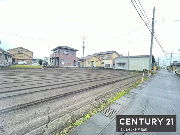 平塚町インター近くに土地が二区画出ました
