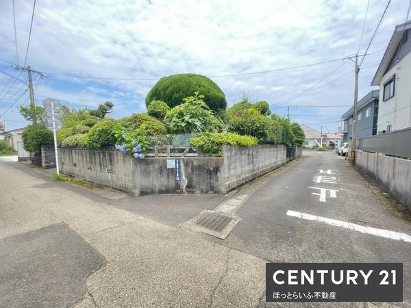鷹尾４丁目に土地の広さが１４０坪ある中古が出ました