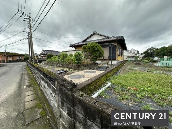 静かな場所に築28年の中古物件が出ました