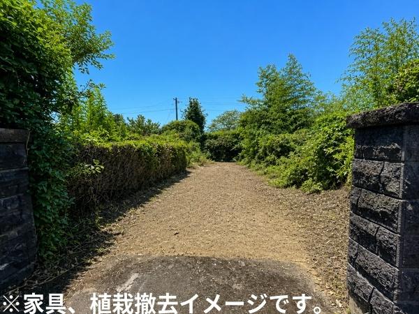 大通り沿いで資材置き場にお勧めの土地