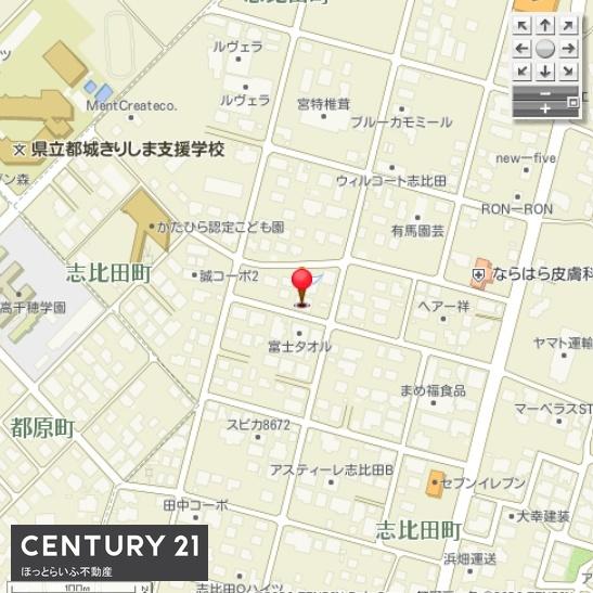 東南の角地120坪の敷地が広々として魅力的です