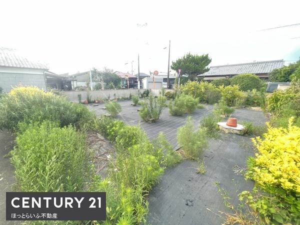 祝吉中学校まで徒歩3分圏内の売地です